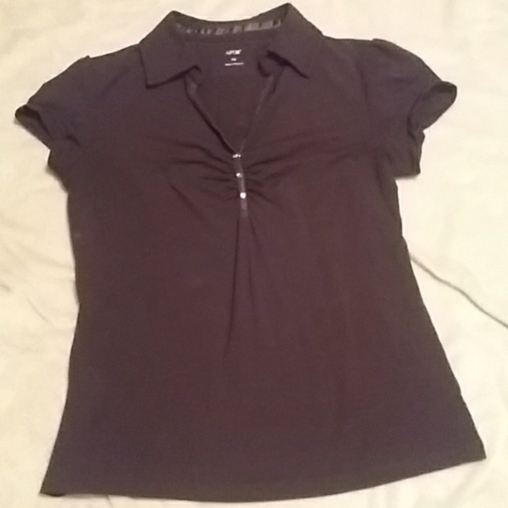 Short sleeve brown shirt